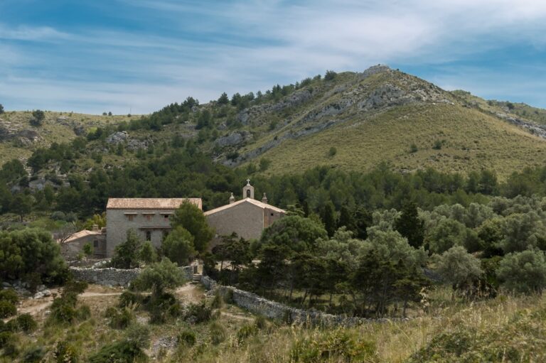 Von der Ermita de Betlem auf den Bec de Ferrutx